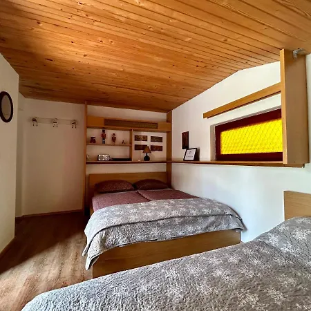 بيت للعطل Family House Zbilje *