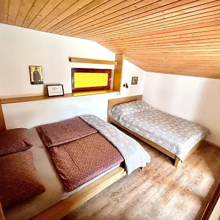 Vikendica Family House Zbilje *